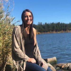 Meet your Posher, Riane